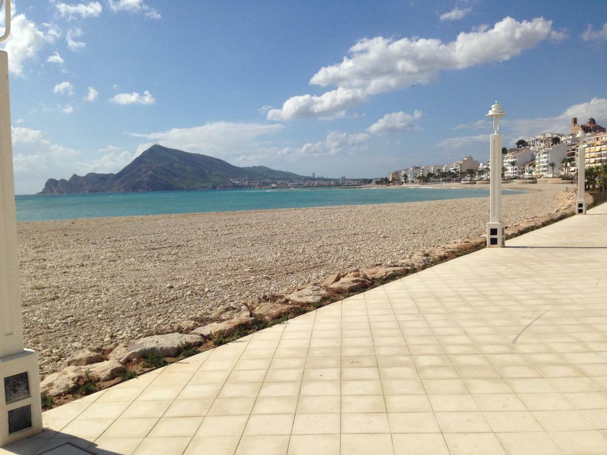 Una Casa Junto Al Mar Алтеа Екстериор снимка